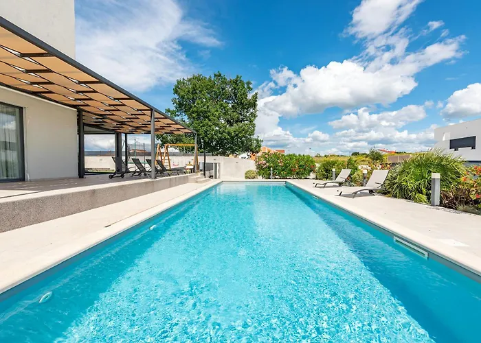 Descansa Zadarvillas Villa *