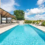 Descansa Zadarvillas Villa *