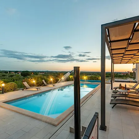 Descansa Zadarvillas Villa