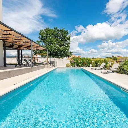 Descansa Zadarvillas Villa *