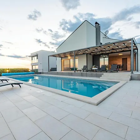 Descansa Zadarvillas Villa *