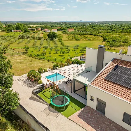 Villa Descansa Zadarvillas *