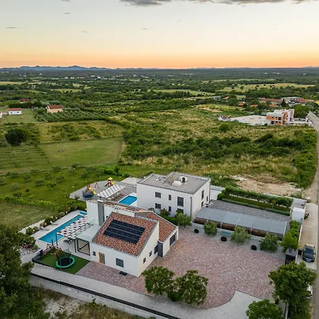 Villa Descansa Zadarvillas